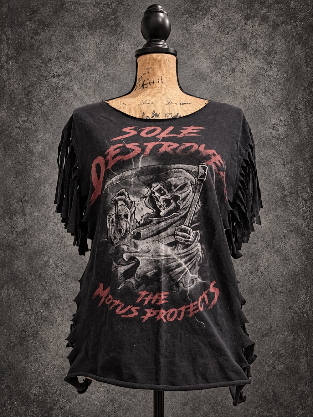 Distressed Rock Graphic Tee – Size Medium